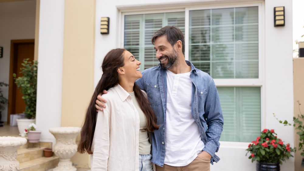 Australian couple buying a home have lenders mortgage insurance